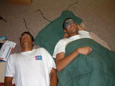 Rajeev sleeps with his eyes open… and Sumeet tries to do the same