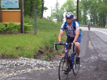 Greg pulls into a water stop, conquering the first stretch towards Waynesboro, PA.